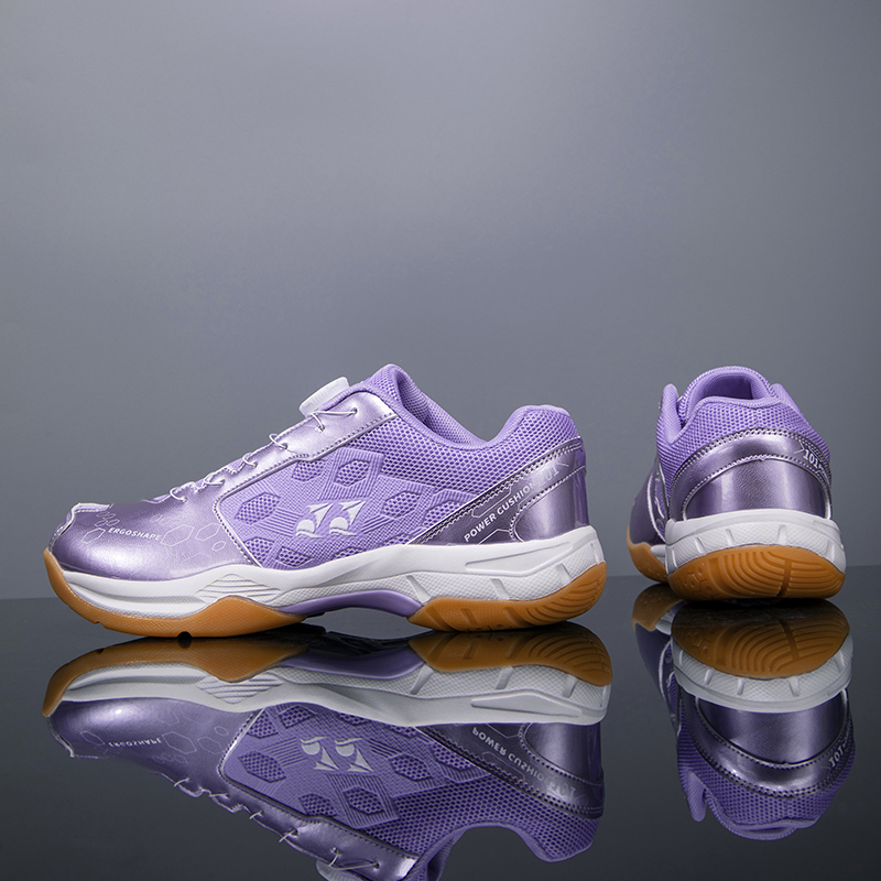 軽量で通気性のあるバドミントンシューズ、スイベルバックル付き - Badminton Shoes Men のレビューと価格