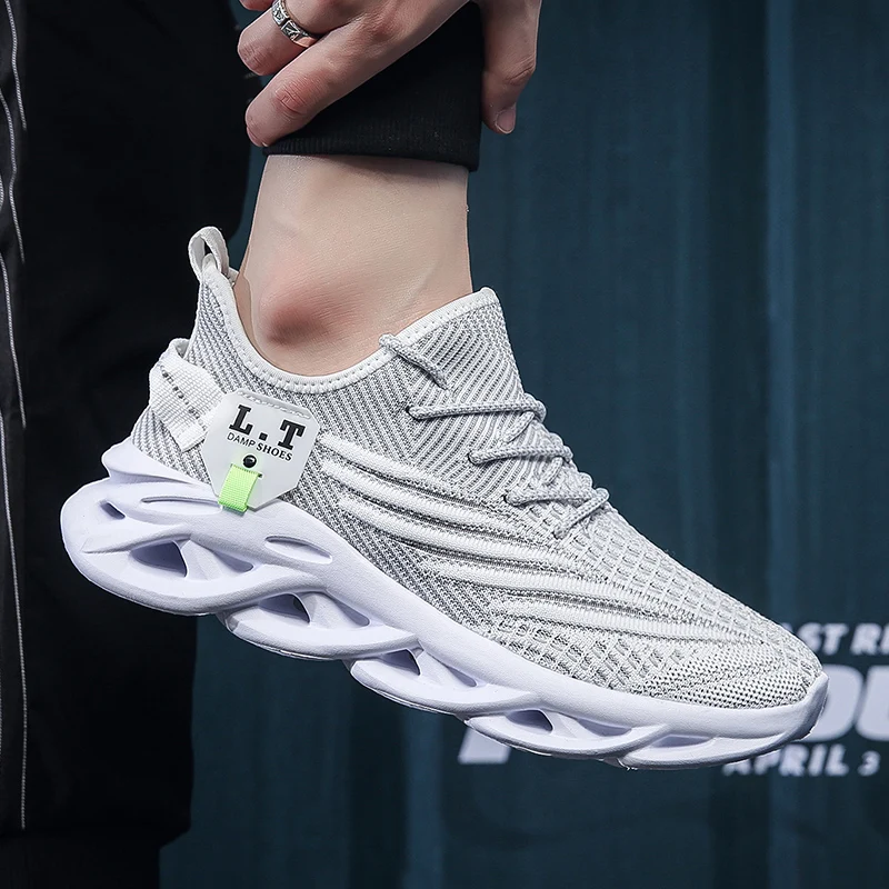 男性スポーツランニングブラックジョギングシューズカジュアルス - Badminton Shoes のレビューと価格